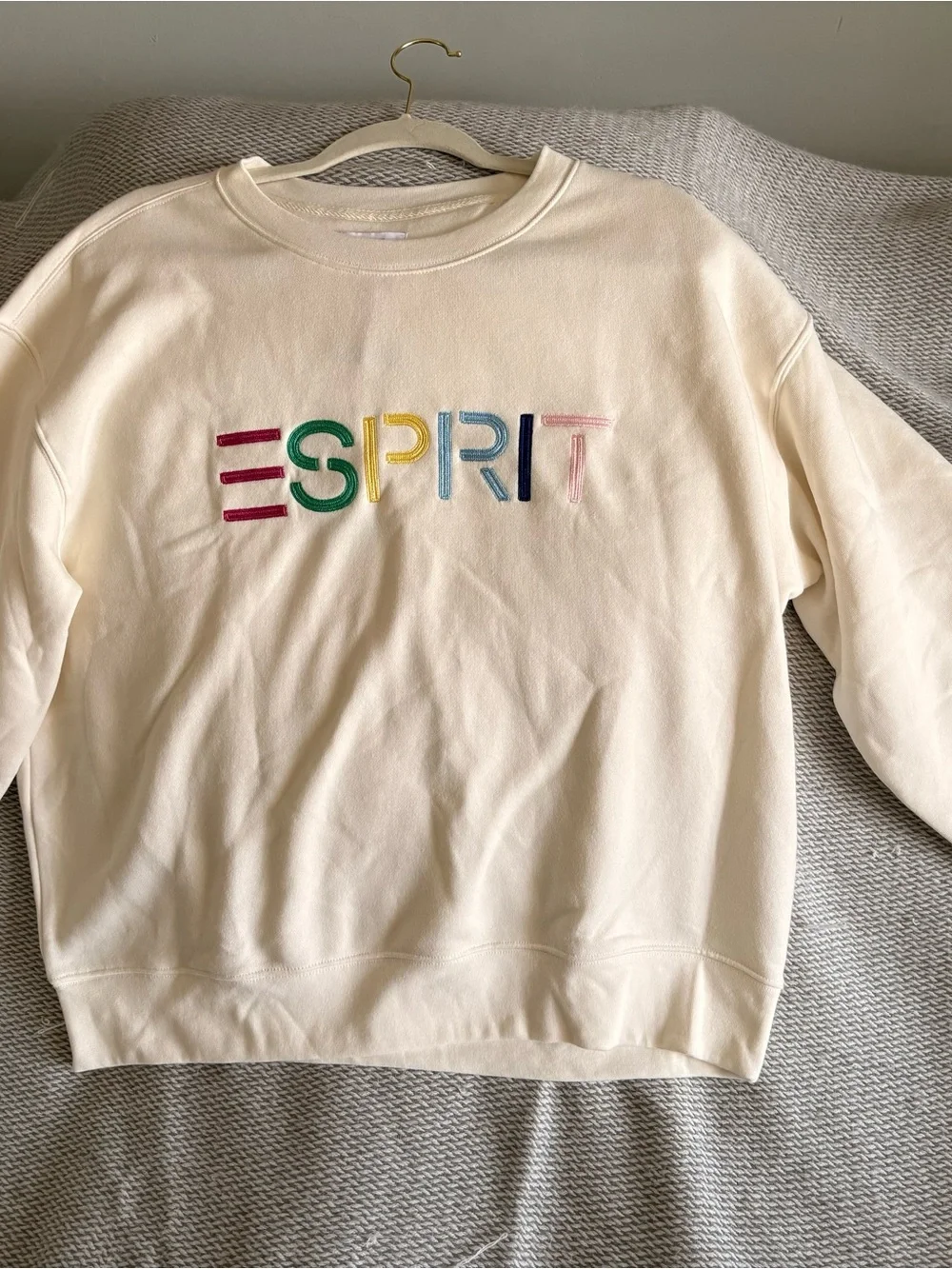 Esprit Cream Sweatshirt with Multicolor Logo